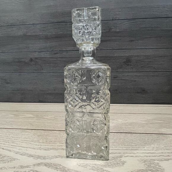 Vintage 1961 Seagrams Calvert Whiskey Square Glass Decanter with Stopper D-126 - Picture 2 of 16